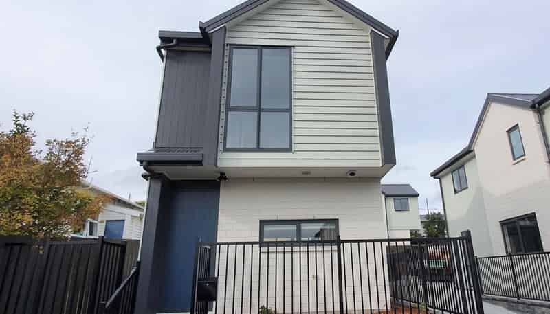 1/4 Geddes Terrace, Avondale