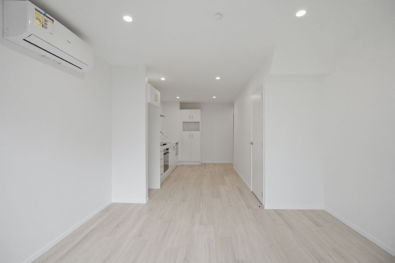 Brand Spanking New - Modern 3-Bedroom Townhouse with Private Courtyard - Bild 5