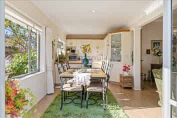 3A Esme Place, Matua