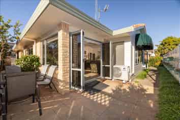 3A Esme Place, Matua