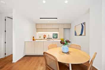 25 Erica Pabst Way, Island Bay