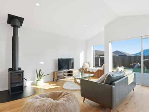 42 Burdon Loop, Lake Hawea