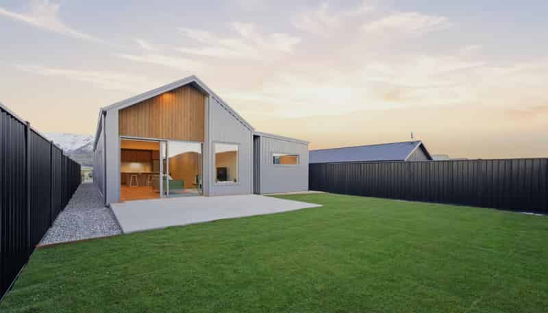 42 Burdon Loop, Hawea Flat