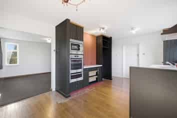 145 Langdons Road, Northcote