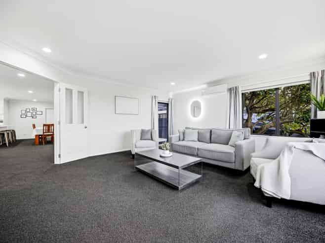 22 Tirohunga Drive, Henderson