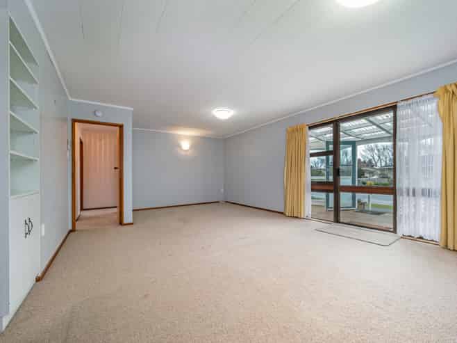 21 Sandstrom Grove, Feilding