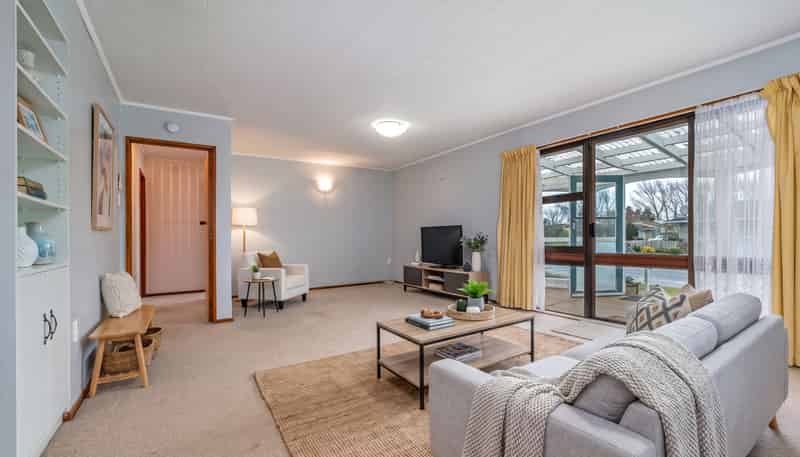 21 Sandstrom Grove, Feilding