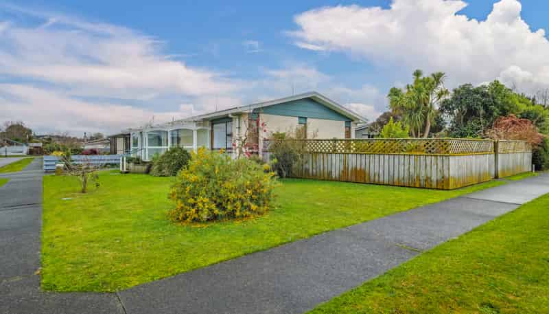 21 Sandstrom Grove, Feilding