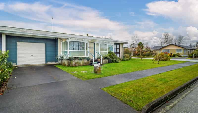 21 Sandstrom Grove, Feilding