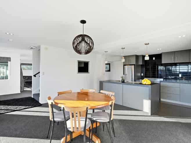 142 Cavendish Road, Casebrook