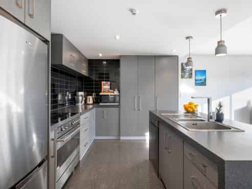 142 Cavendish Road, Casebrook