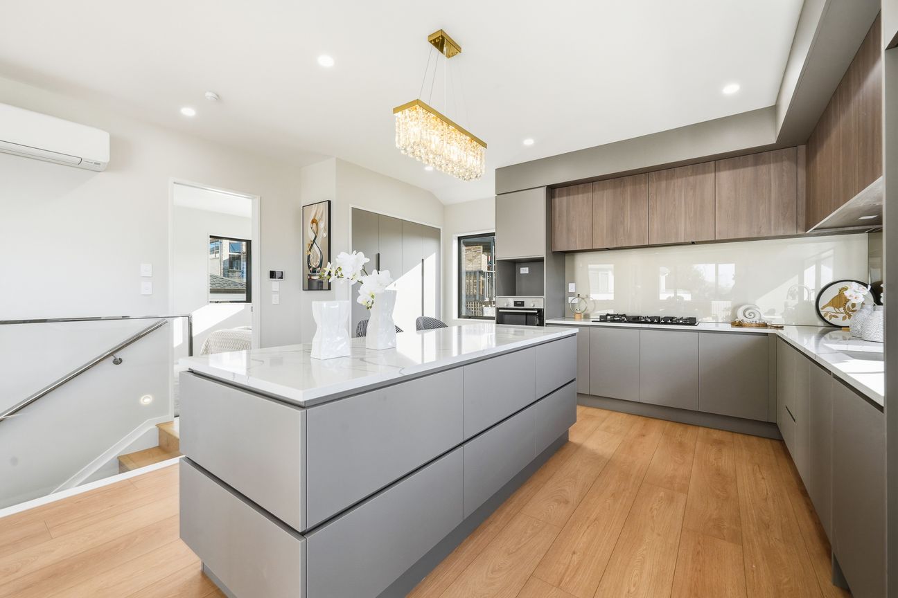 Brand New Luxury Living with Panoramic Views - Ansicht 5