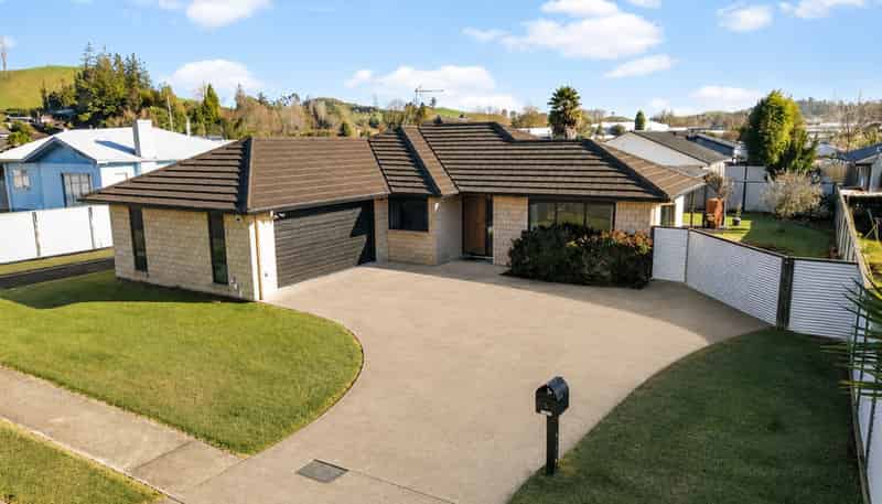 19 Okoroire Street, Tirau