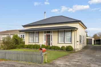 30 Derby Street, Westport