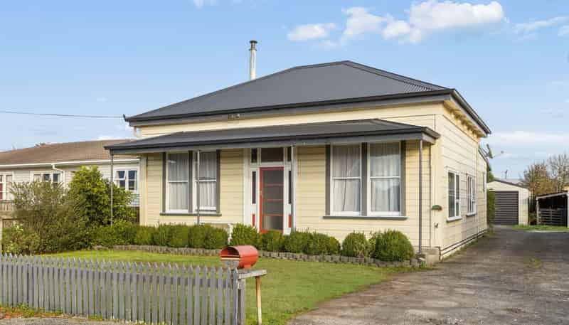 30 Derby Street, Westport