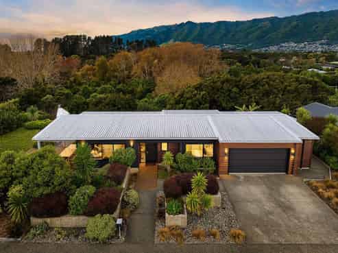 3 Te Heke Place, Waikanae