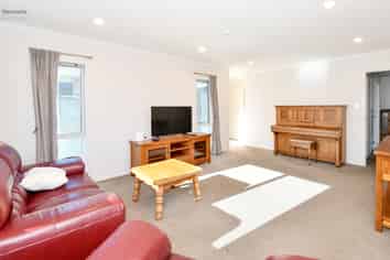 21a/8 Village Place, Tuakau