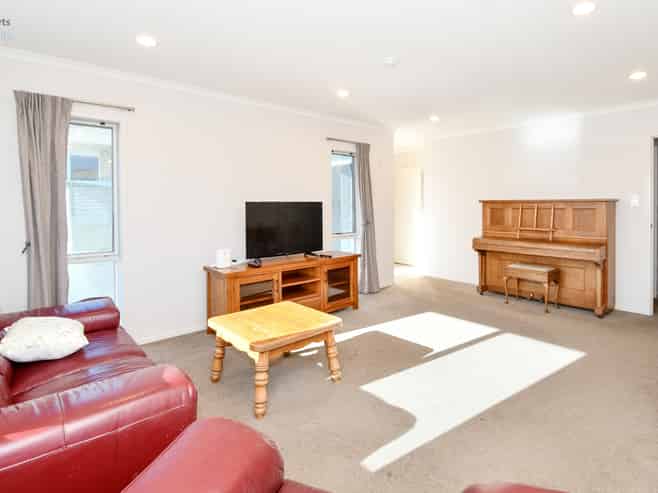 21a/8 Village Place, Tuakau