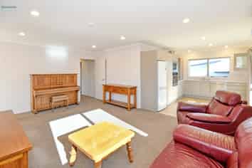 21a/8 Village Place, Tuakau