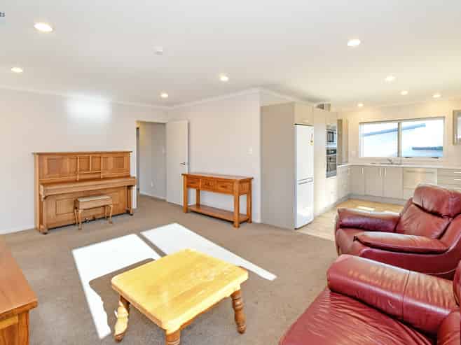 21a/8 Village Place, Tuakau