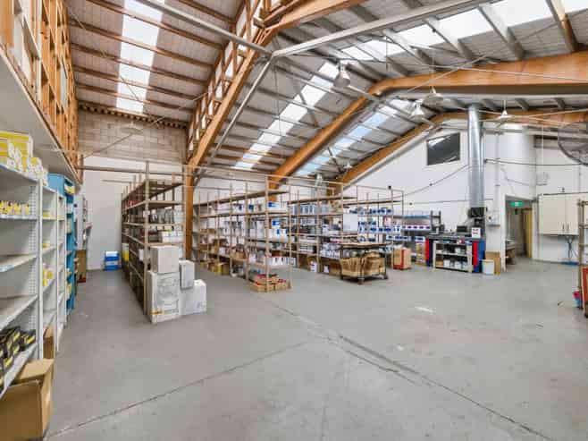 High profile, functional commercial space