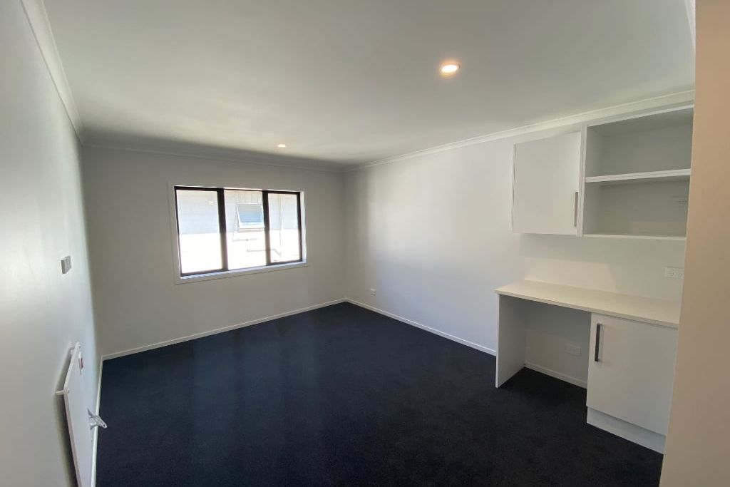 Studio Room in Top Hamilton East Location - Widok 5
