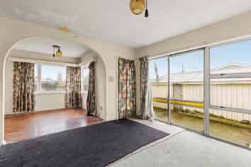 15 Rowan Avenue, Aranui