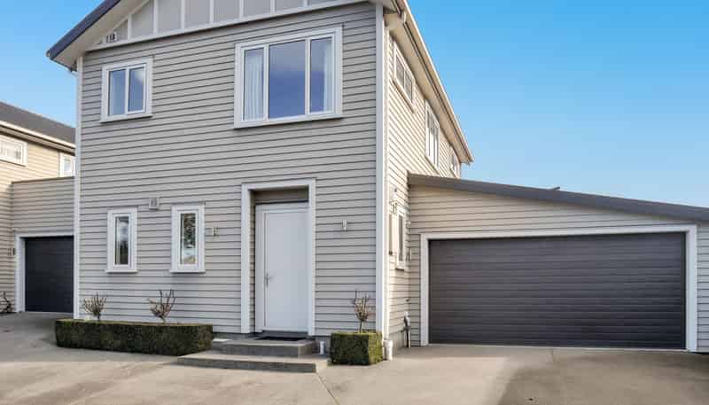 47B McMahon Dr, Aidanfield