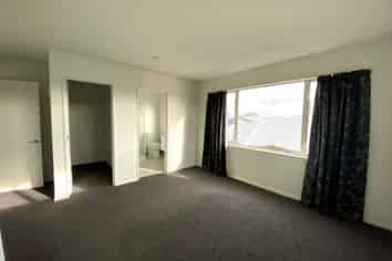 47B McMahon Dr, Aidanfield