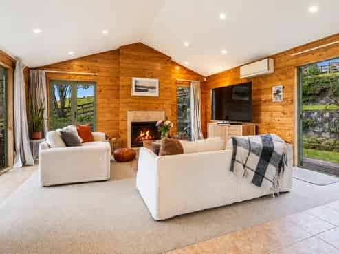5 Wenz Bayer Road, Puhoi