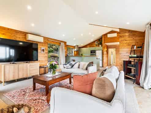 5 Wenz Bayer Road, Puhoi