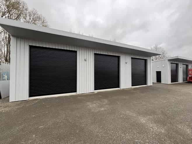Two new sheds with secure yard for lease