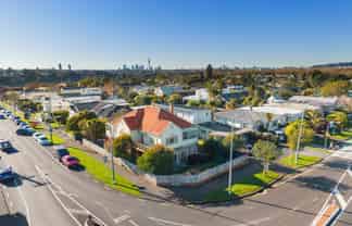 201 Garnet Road, Westmere