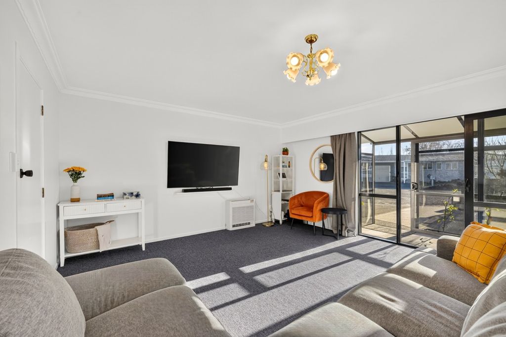 Renovated Comfort, Close to Everything! - Więcej
