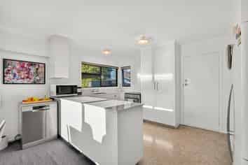 1/5 Alyson Place, Stoke