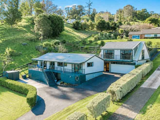 223 Reservoir Road, Thames