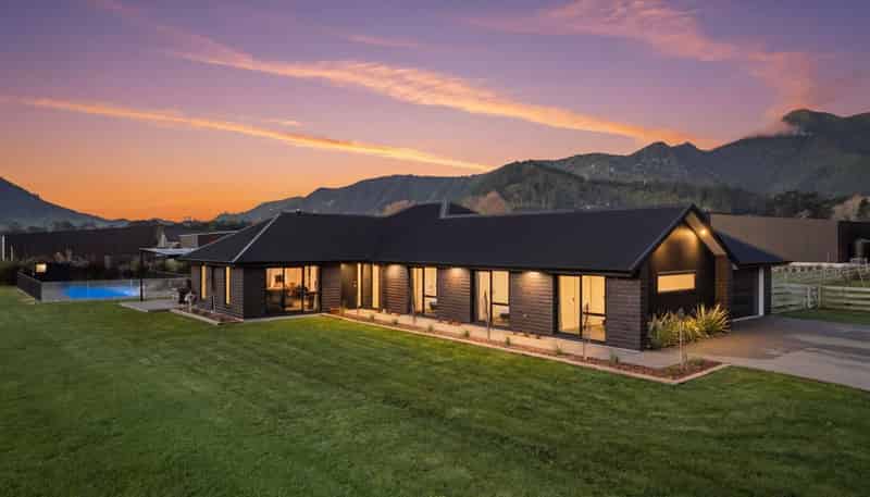 4 Sirocco Place, Koromiko