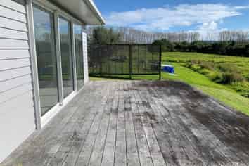 2/112E Black Swamp Road, Mangawhai
