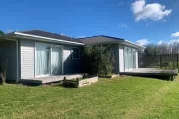 2/112E Black Swamp Road, Mangawhai