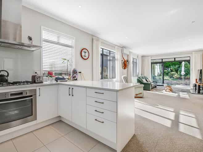 30 Cape Cod Drive, Gulf Harbour