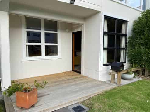 4 Commons Avenue, Mount Maunganui