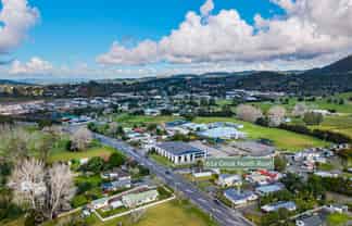 61A Great North Road, KAMO