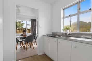 61A Great North Road, KAMO