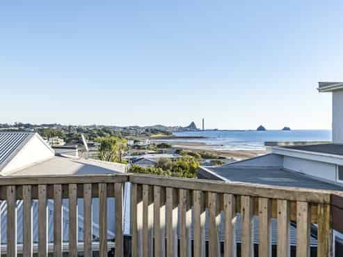 3/12 Beach Street, Fitzroy