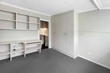 1 Fairholme Avenue, Epsom