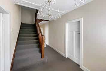 1 Fairholme Avenue, Epsom