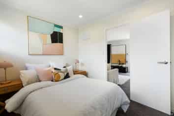 Auckland - Address withheld