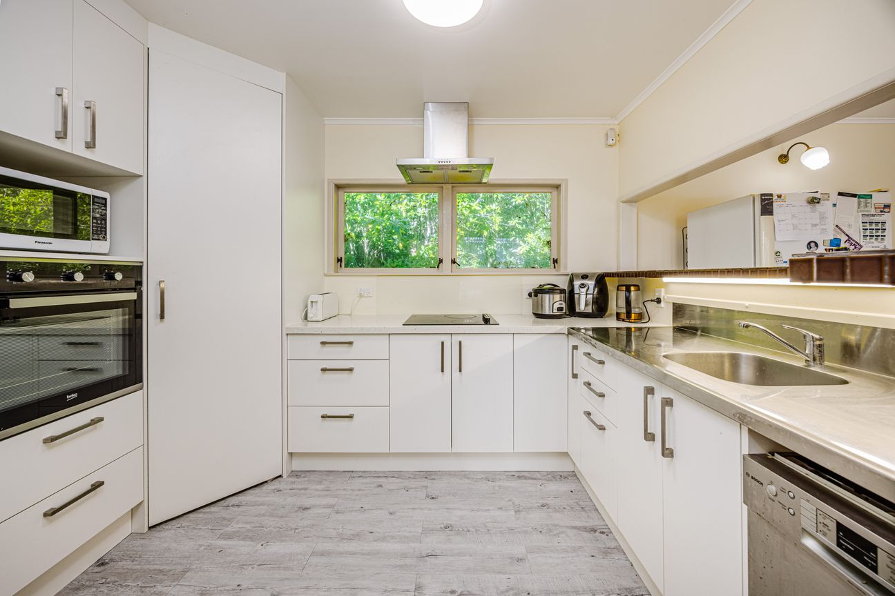 First Time on the Market in Nearly 40 Years - Vista 5