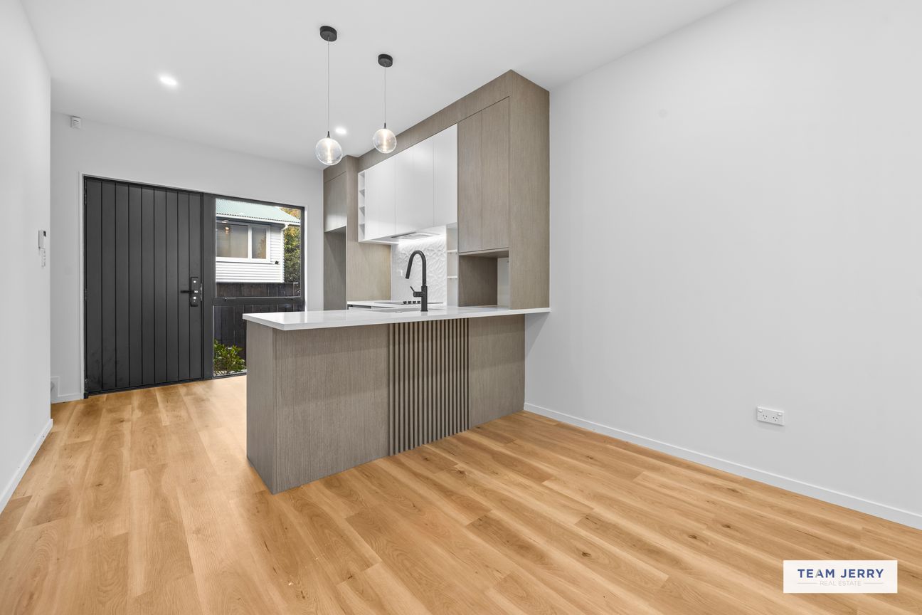 Prime Location - Affordable 2-Bedroom with Study - Widok 5