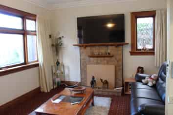8 Constitution Street, Dunedin Central
